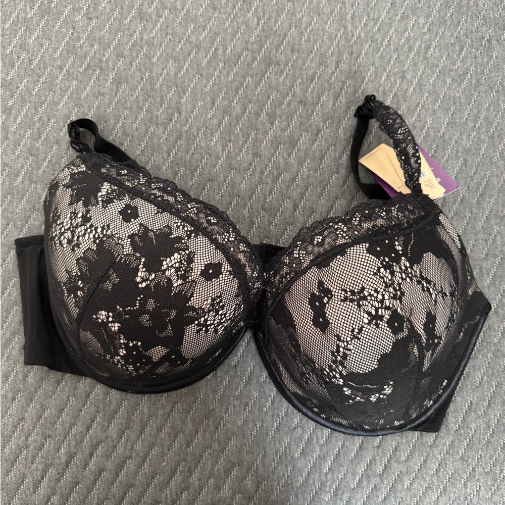 Cacique bold lace plunge 44DDD black lace bra, NWT